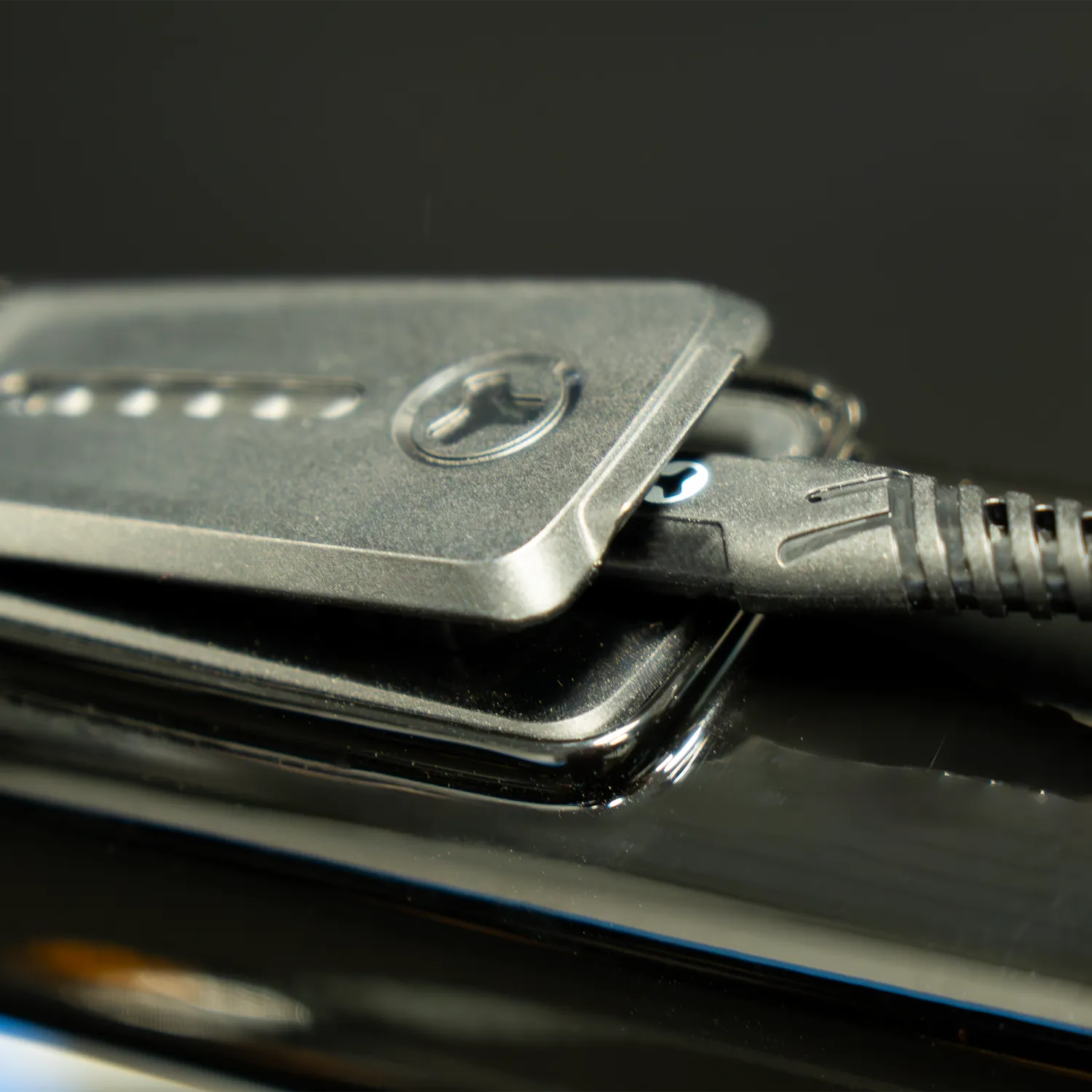 Fazua RIDE 60 Smartphone Ladekabel USB-C Lightning 15 cm